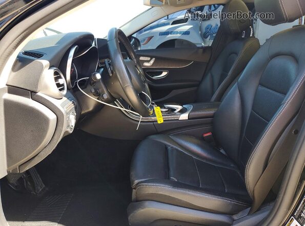 55SWF4JB6HU223588 2017 MERCEDES-BENZ C Black Vista interior delantera