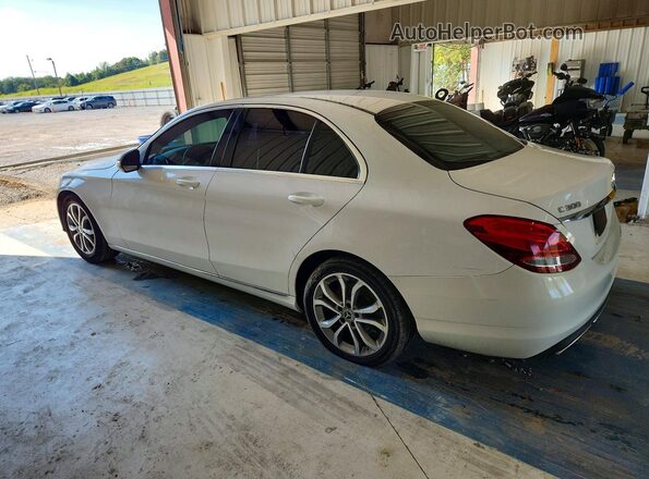 55SWF4JB6JU245340 2018 MERCEDES-BENZ C White Trasero izquierdo