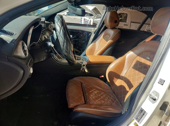 55SWF4JB7HU196370 2017 MERCEDES-BENZ C White Вид салону спереду