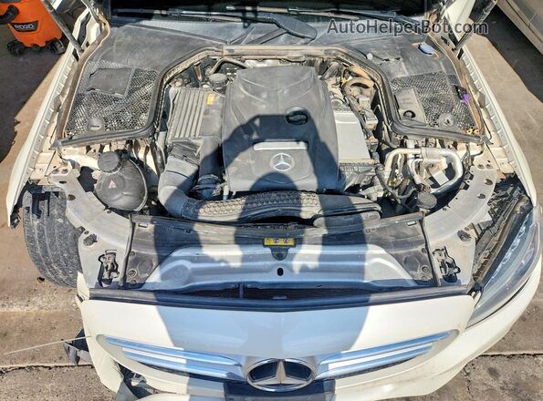 55SWF4JB7HU196370 2017 MERCEDES-BENZ C White Вид задньої частини салону