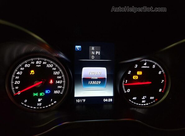 55SWF4JB7HU217816 2017 MERCEDES-BENZ C White Widok zestawu wskaźników
