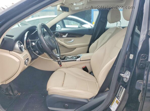 55SWF4JB7JU258436 2018 MERCEDES-BENZ C Black Vista interior delantera