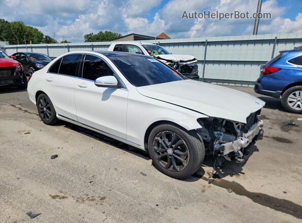 55SWF4JB8GU156913 2016 MERCEDES-BENZ C White Передня права чверть