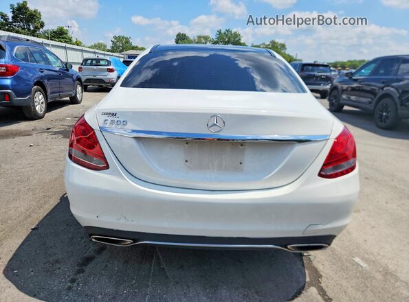 55SWF4JB8GU156913 2016 MERCEDES-BENZ C White Вид ззаду