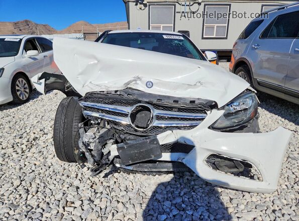 55SWF4JB8HU204895 2017 MERCEDES-BENZ C White Front view
