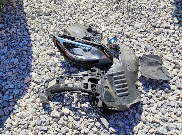 55SWF4JB8HU204895 2017 MERCEDES-BENZ C White Engine compartment view