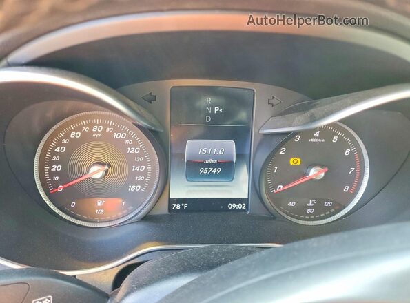 55SWF4JB8HU205478 2017 MERCEDES-BENZ C Gray Vista del cuadro de instrumentos