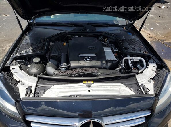 55SWF4JB8JU248935 2018 MERCEDES-BENZ C Black Вид задньої частини салону