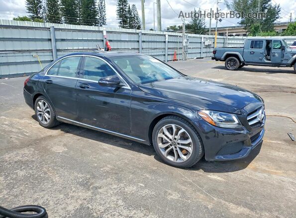 55SWF4JB8JU248935 2018 MERCEDES-BENZ C Black Передня права чверть