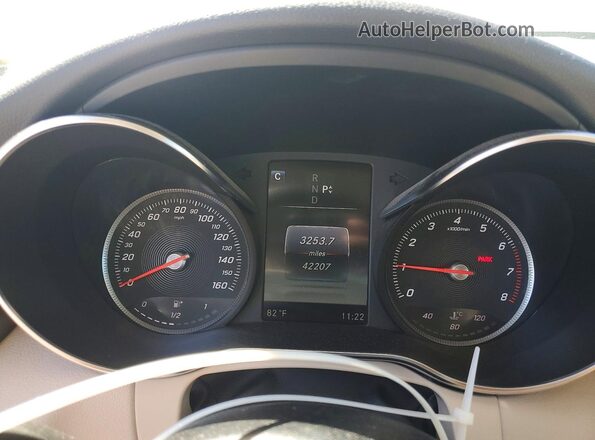 55SWF4JB9HU209989 2017 MERCEDES-BENZ C Белый Вид щитка приборов