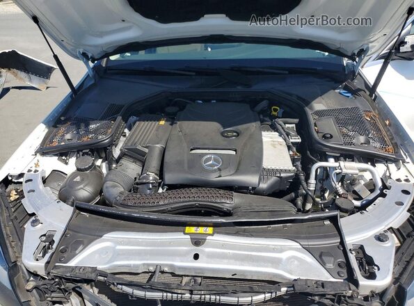 55SWF4JB9HU209989 2017 MERCEDES-BENZ C Белый Вид задней части салона