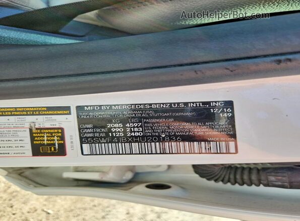 55SWF4JBXHU201836 2017 MERCEDES-BENZ C White Vista del compartimento del motor