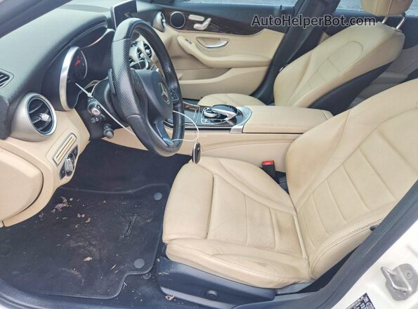 55SWF4KB0HU199318 2017 MERCEDES-BENZ C-CLASS White Widok deski rozdzielczej