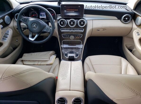 55SWF4KB2HU203840 2017 MERCEDES-BENZ C Blue Widok deski rozdzielczej