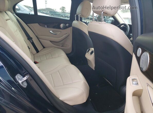55SWF4KB2HU203840 2017 MERCEDES-BENZ C Blue Widok tylnych siedzeń