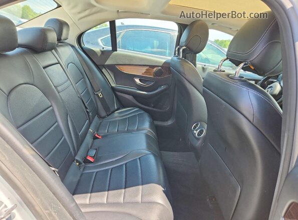 55SWF4KB2HU207368 2017 MERCEDES-BENZ C Silver Հետևի նստատեղերի տեսք