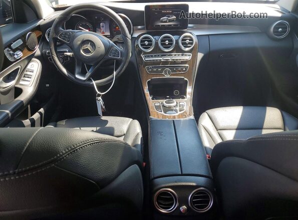 55SWF4KB3JU235380 2018 MERCEDES-BENZ C Black Widok deski rozdzielczej