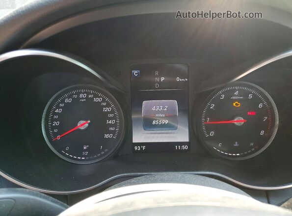 55SWF4KB4JU274642 2018 MERCEDES-BENZ C Black Вид щитка приладів