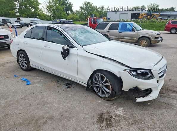 55SWF4KB5GU104962 2016 MERCEDES-BENZ C Белый Передняя правая четверть