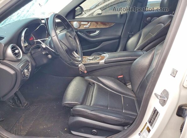 55SWF4KB6JU271578 2018 MERCEDES-BENZ C White წინა სალონის ხედი