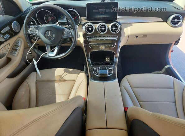 55SWF4KB9HU224619 2017 MERCEDES-BENZ C Red Вид панелі приладів