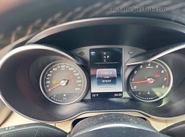 55SWF4KBXJU259868 2018 MERCEDES-BENZ C White Вид щитка приладів