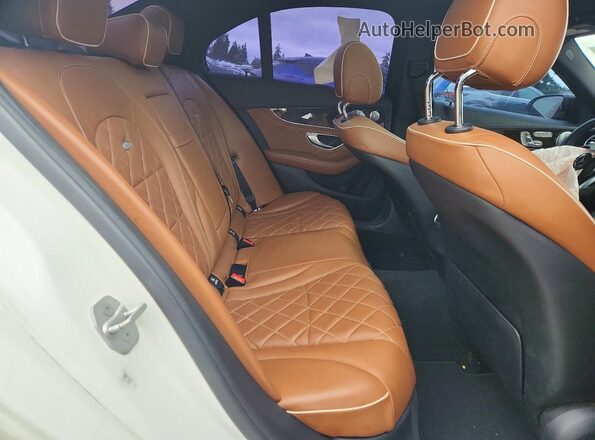 55SWF6EB3GU138342 2016 MERCEDES-BENZ C White Vista de los asientos traseros