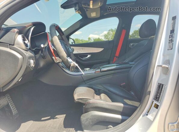 55SWF6EBXLU331811 2020 MERCEDES-BENZ C Серебряный Вид салона спереди
