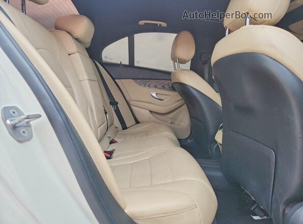 55SWF8EB1KU316589 2019 MERCEDES-BENZ C White Вид задніх сидінь