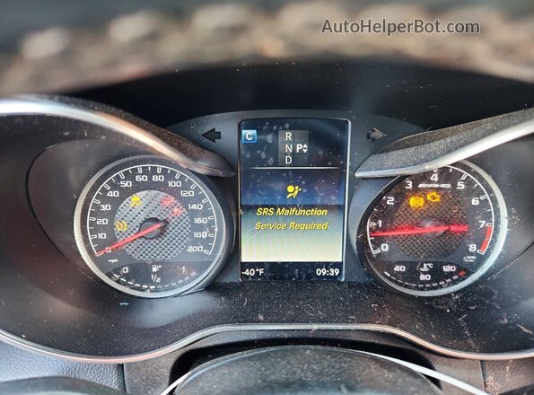 55SWF8GB0HU217963 2017 MERCEDES-BENZ C Black Սարքավորումների վահանակի տեսք