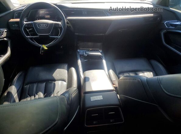 WA1VAAGE0KB021989 2019 AUDI E-TRON Черный Вид щитка приборов