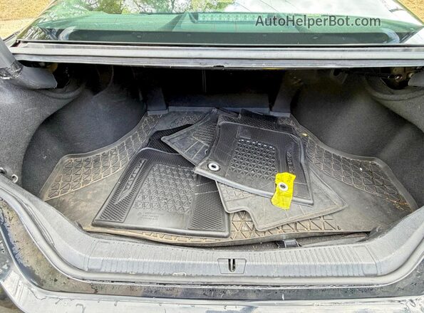 4T1AZ1FB6NU077623 2022 TOYOTA AVALON Black Rear interior view