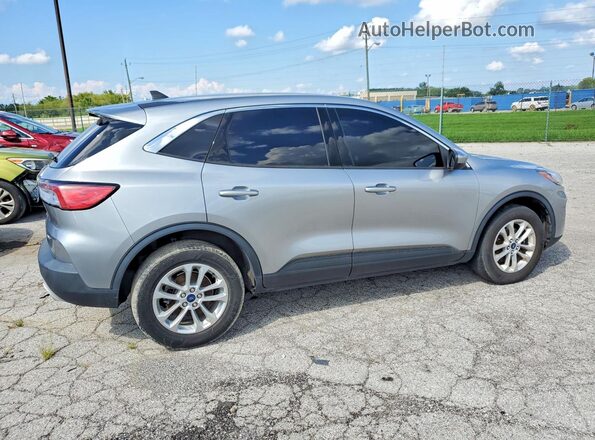 1FMCU9G67MUA42904 2021 FORD ESCAPE Silver Передня права чверть