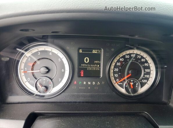 1C6RR7FG6KS523208 2019 RAM 1500 Black უკანა სავარძლების ხედი