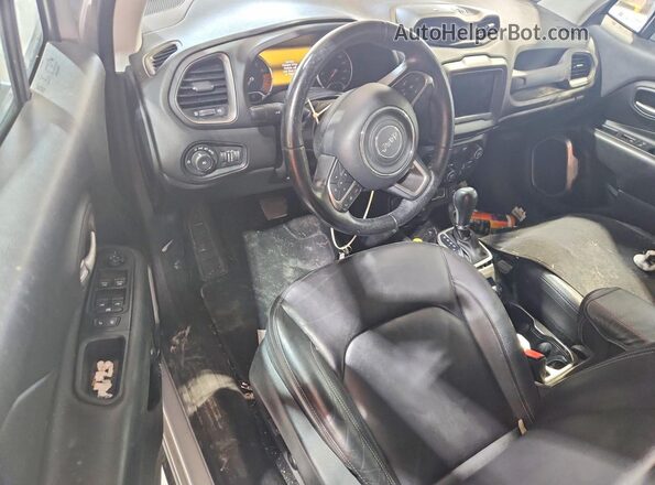 ZACNJBD19LPL69680 2020 JEEP RENEGADE Silver Instrument cluster view