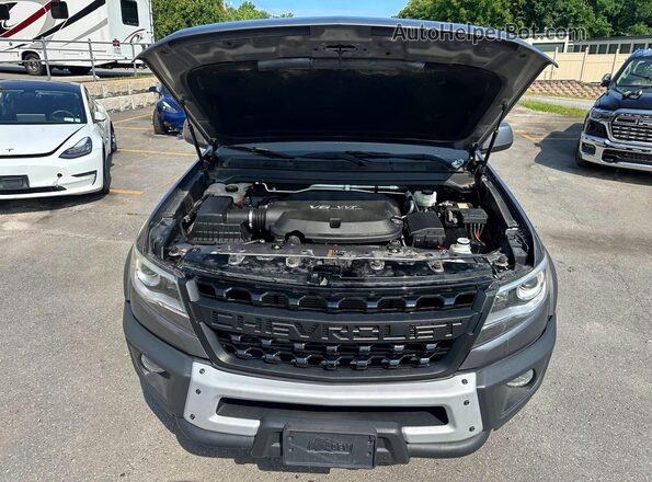 1GCGTEEN3L1181858 2020 CHEVROLET COLORADO Серый Вид салона спереди