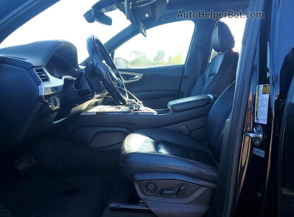 WA1AHAF74HD043911 2017 AUDI Q7 Black Widok deski rozdzielczej