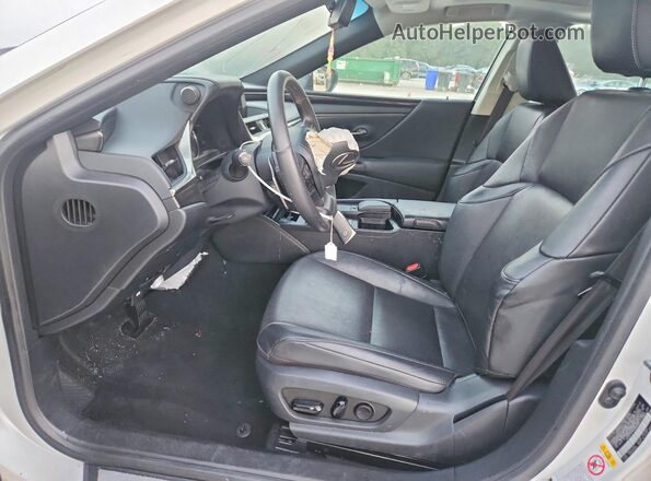 58ABZ1B13KU018728 2019 LEXUS ES White Вид салону спереду