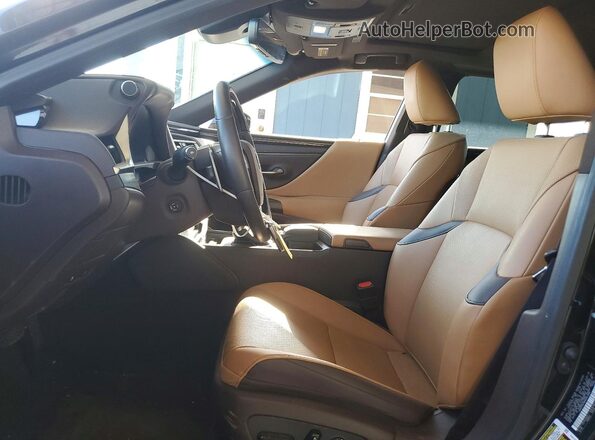 58AD11D18MU003268 2021 LEXUS ES Black Front interior view
