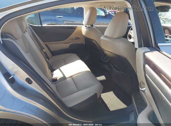 58AD21B18LU012356 2020 LEXUS ES 300H Silver Vista de la etiqueta del VIN