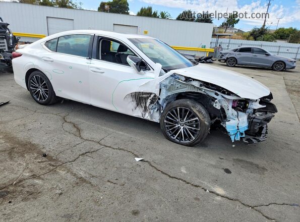 58ADA1C13RU040706 2024 LEXUS ES White Przód prawy