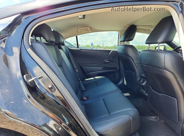 58ADZ1B14RU162047 2024 LEXUS ES Black Widok tylnych siedzeń