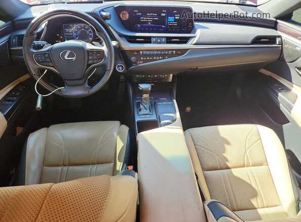 58AF21B19LU012357 2020 LEXUS ES Red Вид панелі приладів