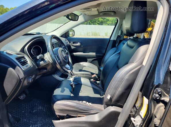 3C4NJCBB4JT124943 2018 JEEP COMPASS Black წინა პანელის ხედი