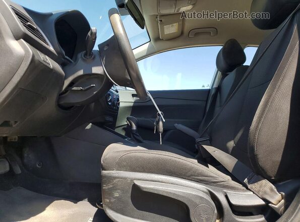 3KPC24A31KE059785 2019 HYUNDAI ACCENT Серебряный Вид панели приборов