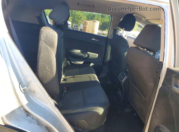 KNDPM3AC8K7586115 2019 KIA SPORTAGE Серебряный Вид задней части салона
