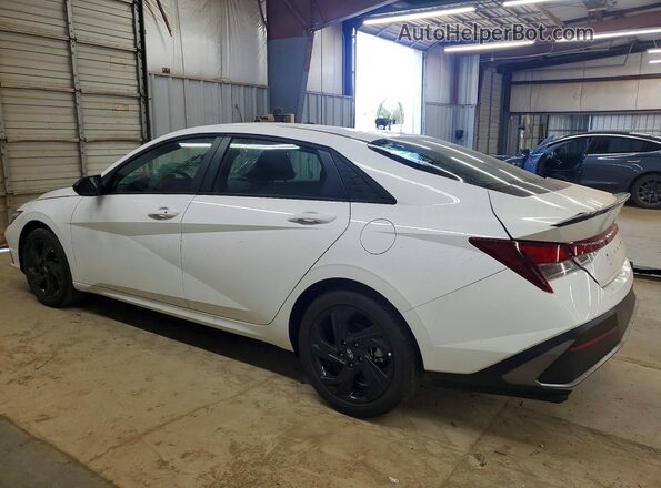 KMHLM4DG3TU258814 2026 HYUNDAI ELANTRA White უკანა მარჯვენა