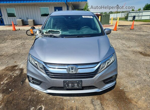 5FNRL6H57JB058093 2018 HONDA ODYSSEY Silver Դիմացի տեսք