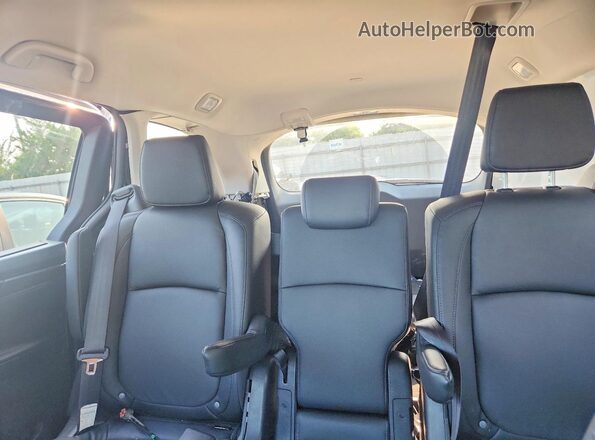 5FNRL6H66TB036548 2026 HONDA ODYSSEY Black Widok tylnych siedzeń