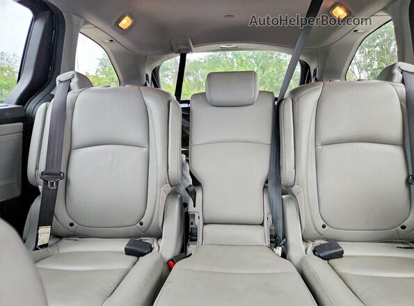 5FNRL6H71JB053487 2018 HONDA ODYSSEY Blue უკანა სავარძლების ხედი